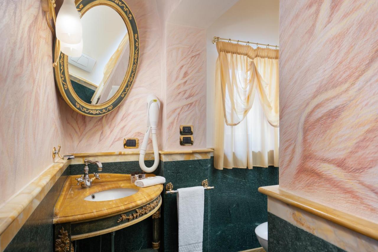 Relais Villa Bianca Gambassi Terme Kültér fotó